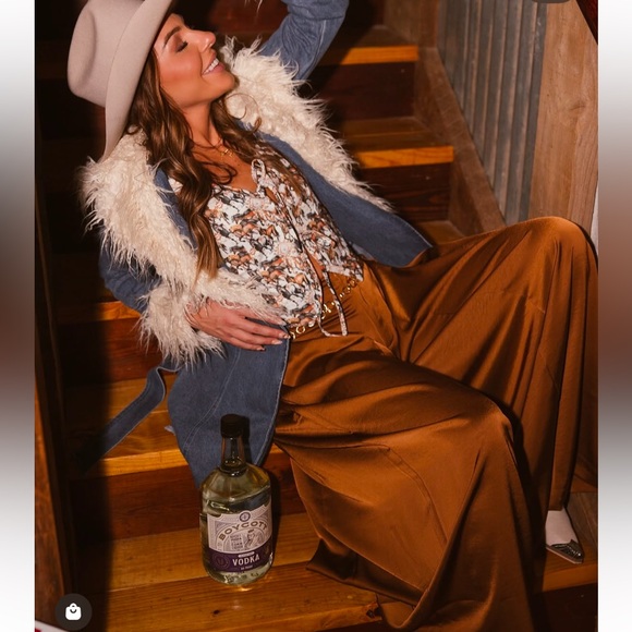 NWT The Wild J Satin Camel Brown Palazzo Pants - Picture 5 of 8